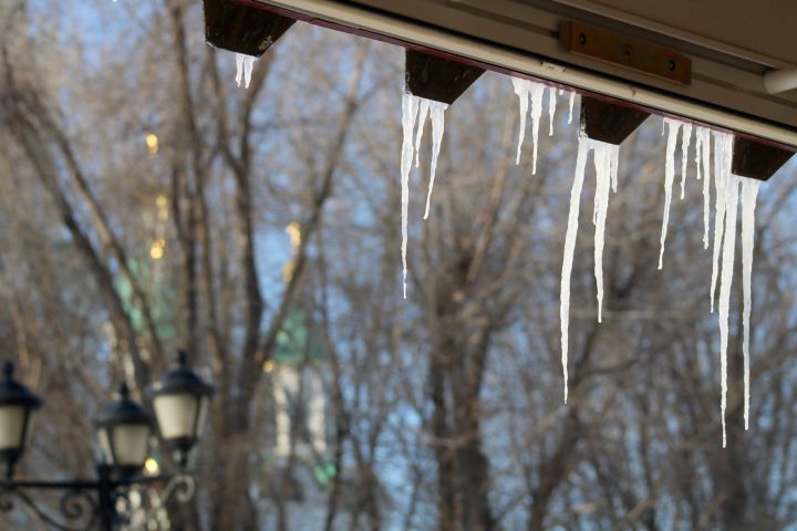 Температурные скачки на фоне сильного ветра. Прогноз погоды от Астраханского ЦГМС на сегодня