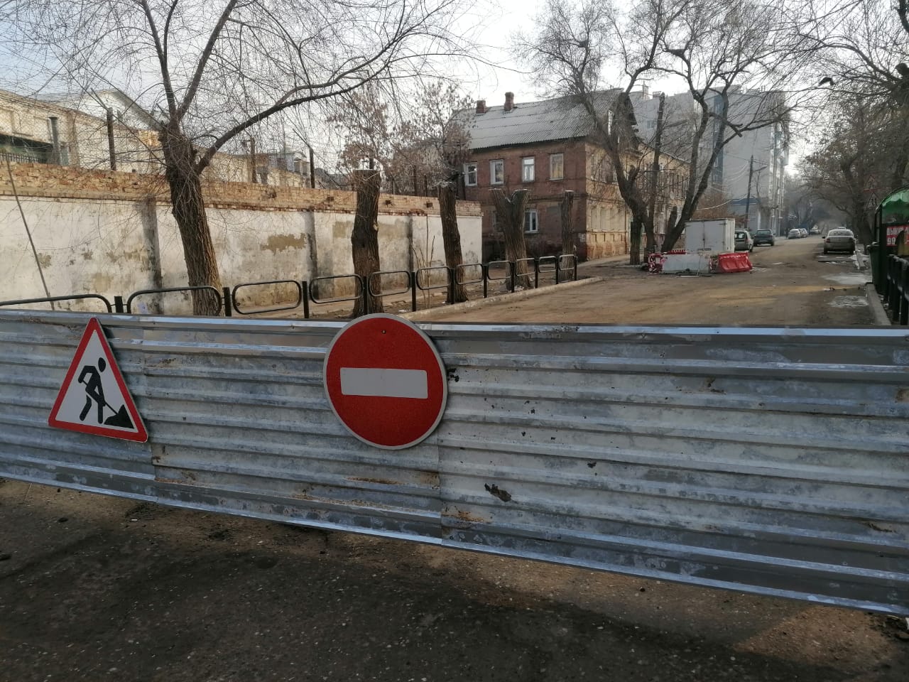 К огромным пробкам привел ремонт на астраханской улице | 17.03.2022 |  Астрахань - БезФормата