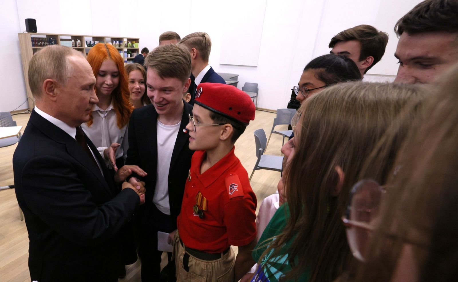Встреча Путина со школьниками в Калининграде