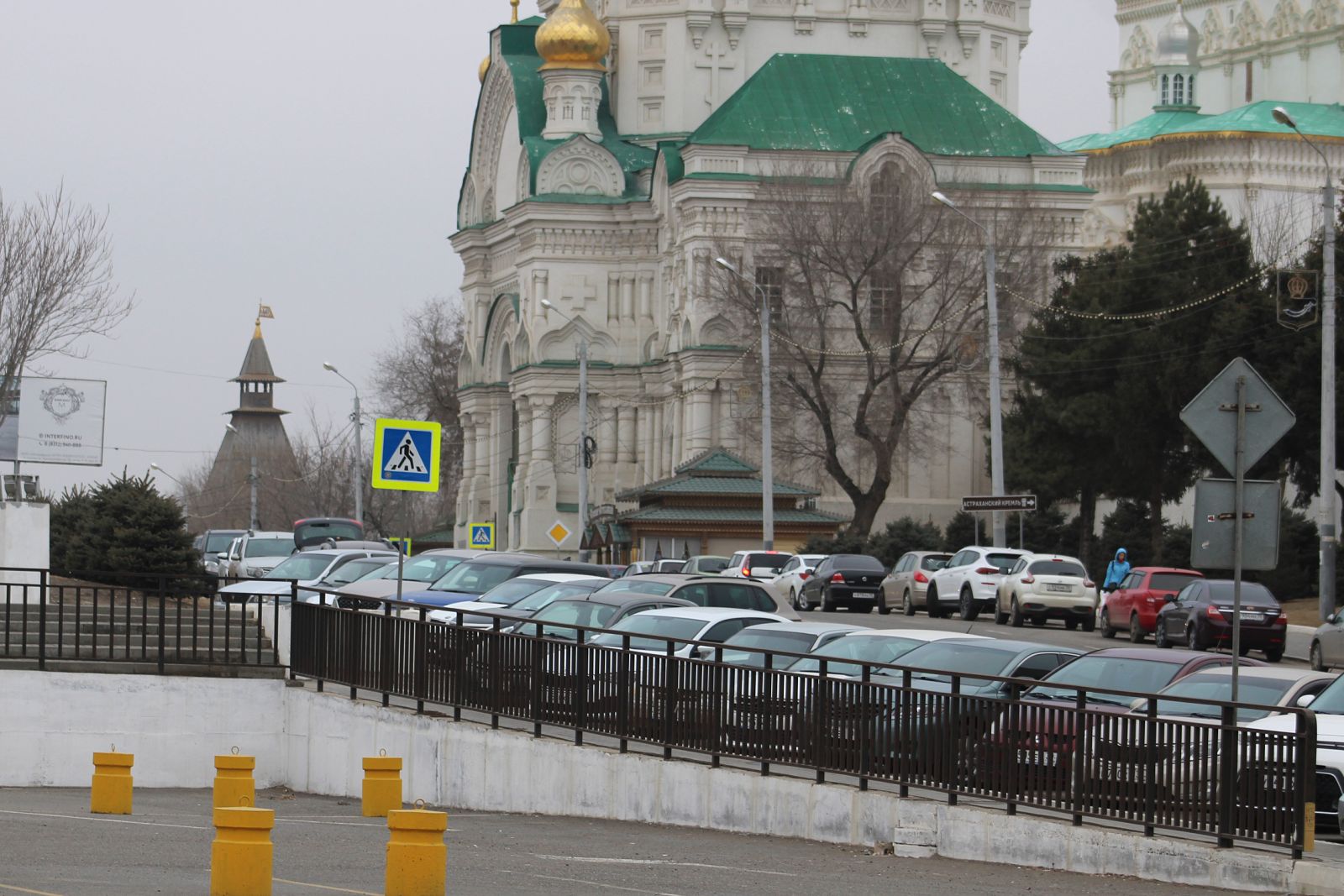 В центре Астрахани запретят парковаться. Куда ставить машину? | 21.03.2021  | Астрахань - БезФормата