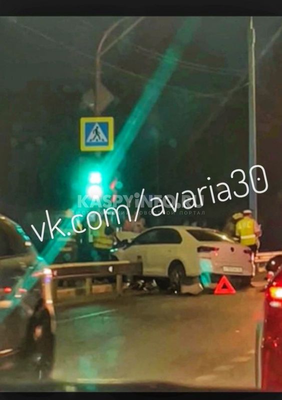 Лексус авария астрахань