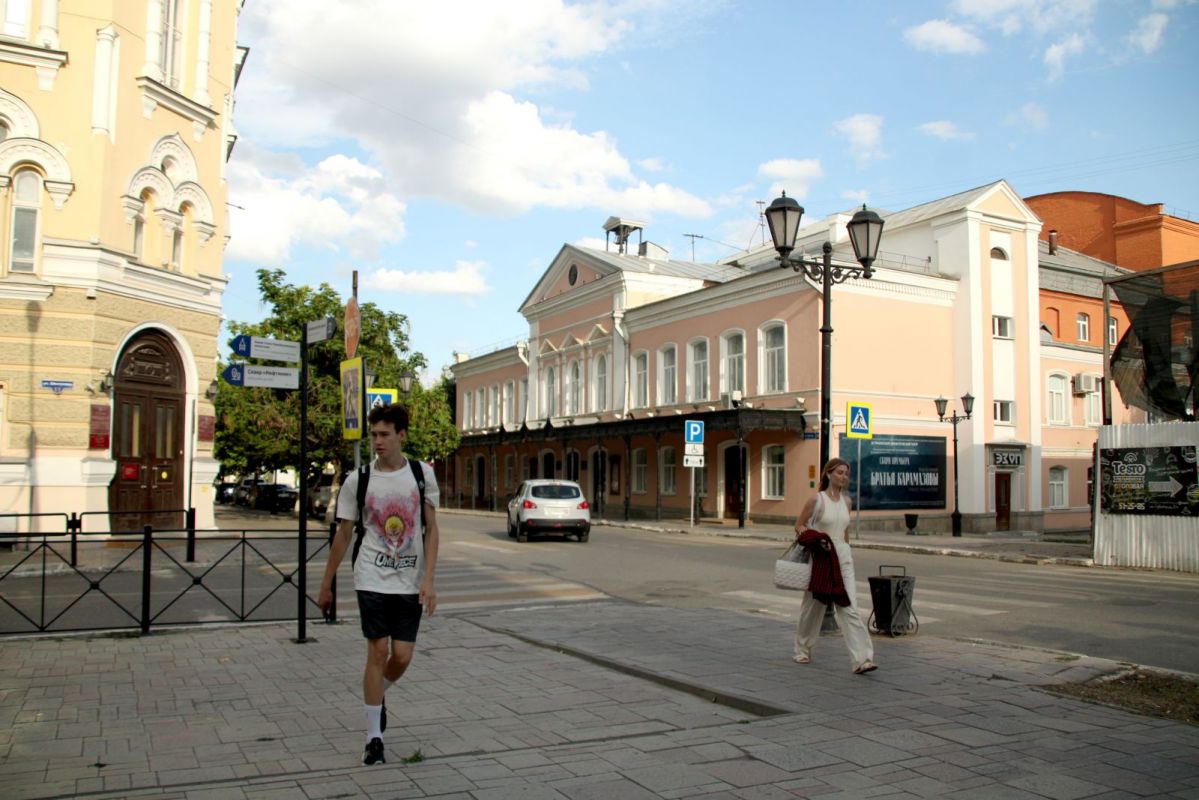 астраханские сезоны. праздник в городе. астрахань сейчас. астрахань достопримечательности. куда пойти в астрахани сегодня.