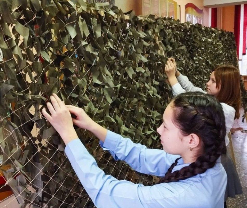 Роль руководителя в мотивации персонала. Какие ресурсы использует менеджер. Современный руководитель презентация. Управление персоналом картинки. Руководитель использует ресурсы.