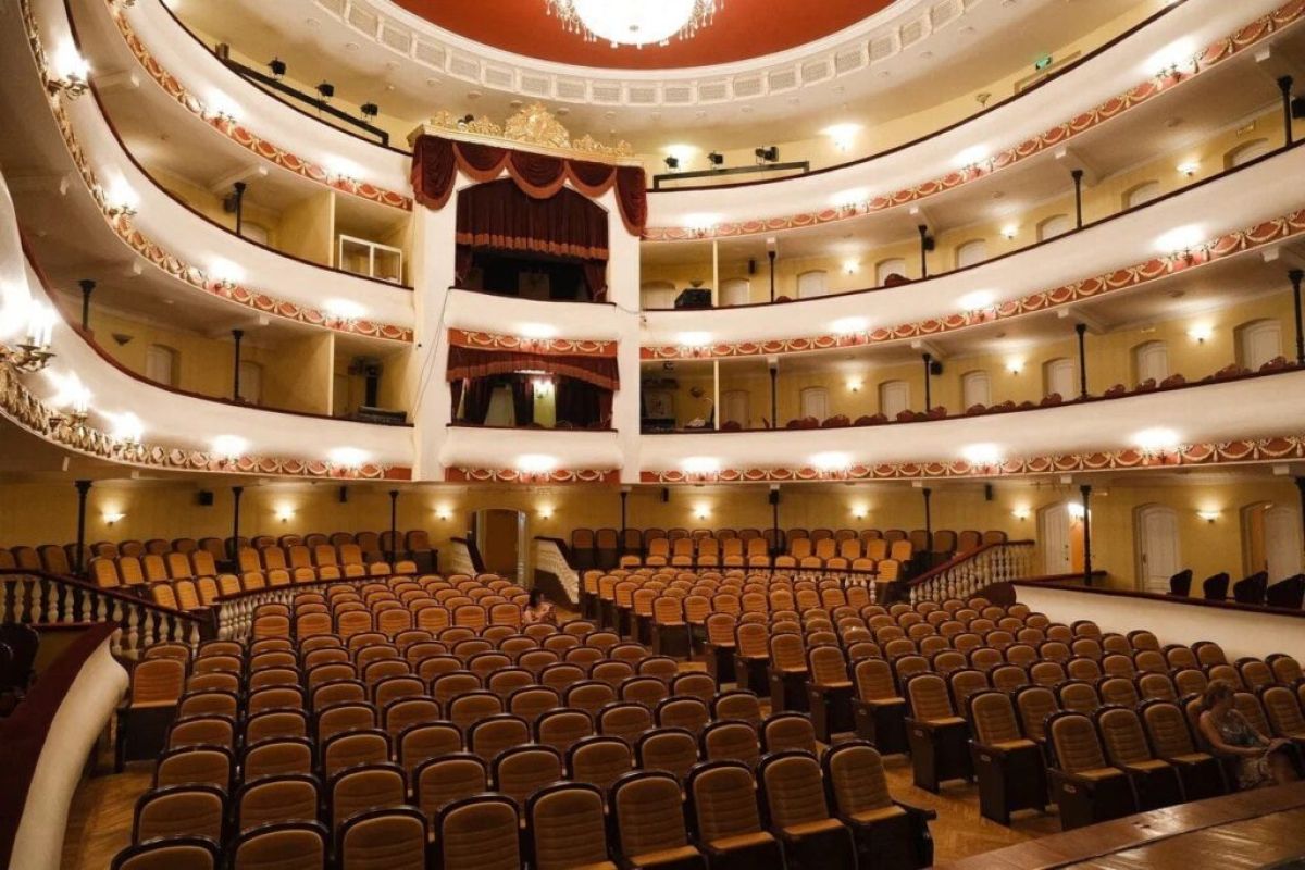 Астраханский драматический театр