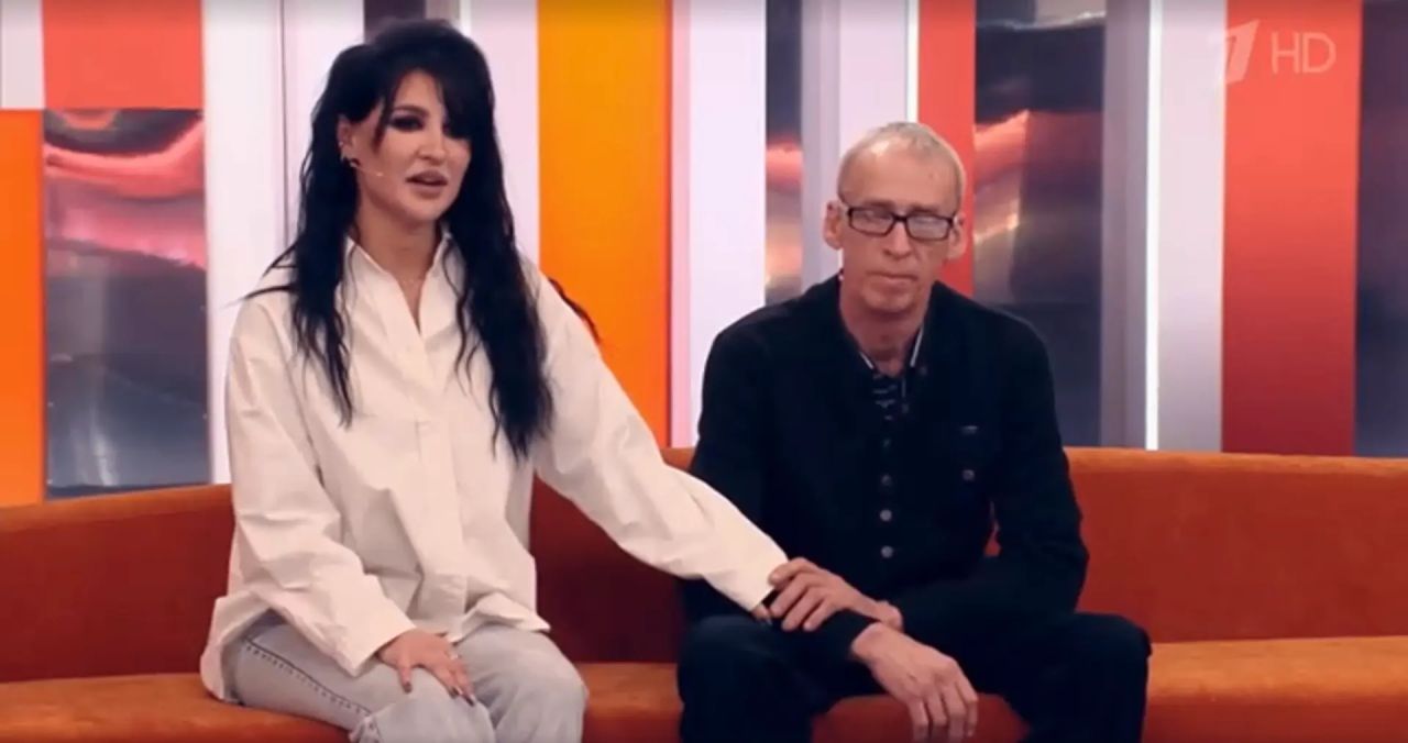 Муж и дочь Марианны приехали на передачу, рассчитывая привлечь внимание к состоянию ее здоровья