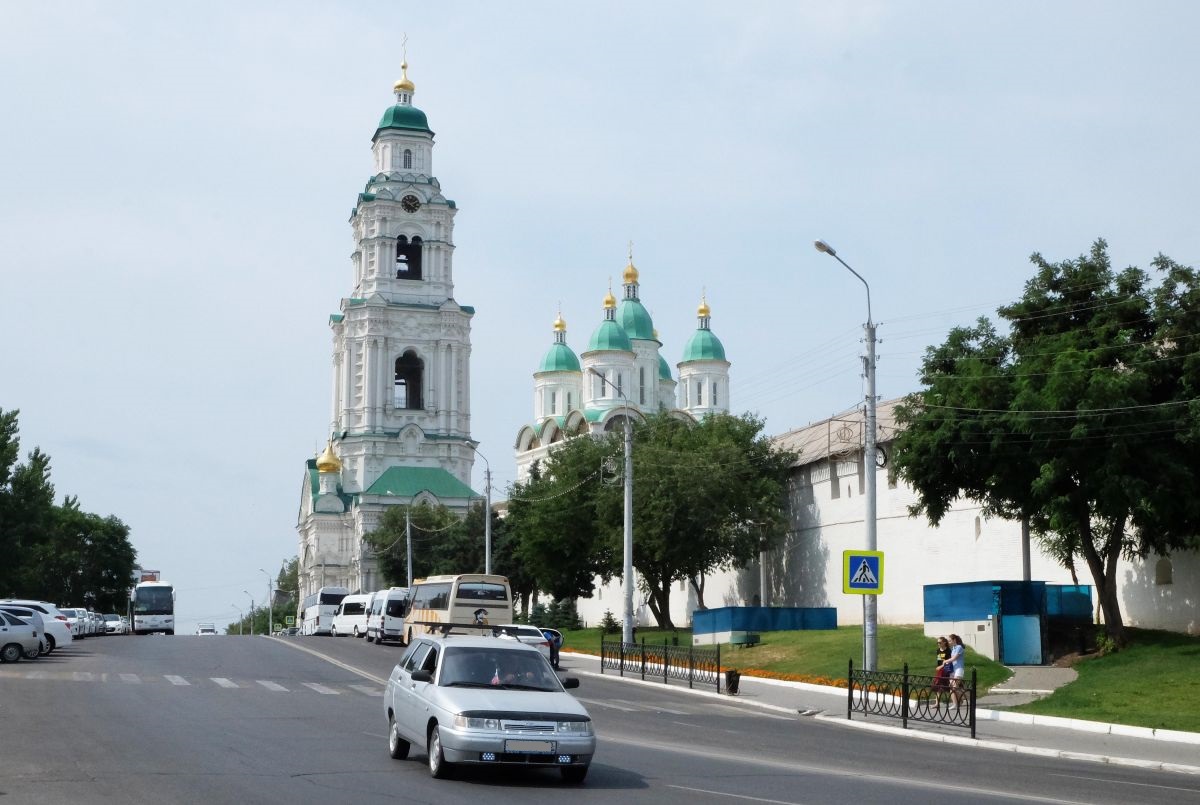 Погода в астрахани. Астраханский Кремль как театральное пространство. Астрахань погода летом. Погода в Астраханской области.